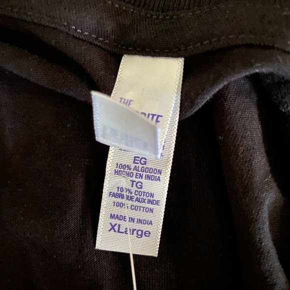 40 and Fabulous New XL Fitted T Shirt. - Picture 3 of 3